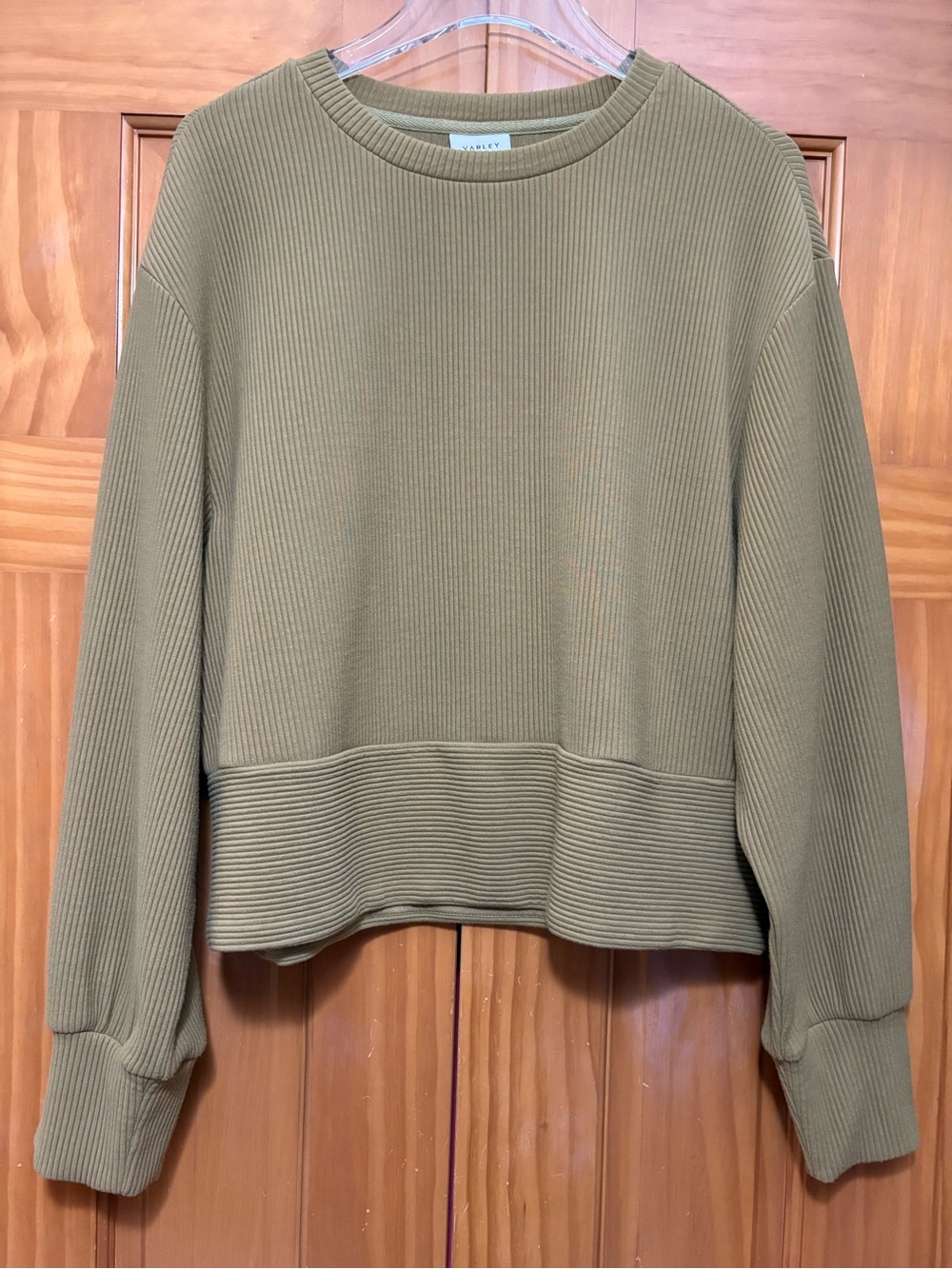 Varley Olive Ribbed Crewneck Top Size Large EUC
